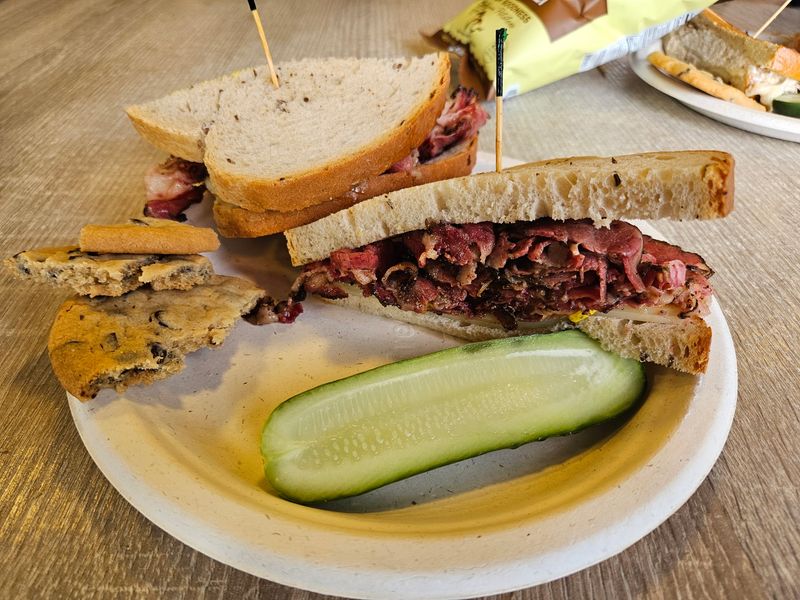 Davis Bakery & Deli, Woodmere