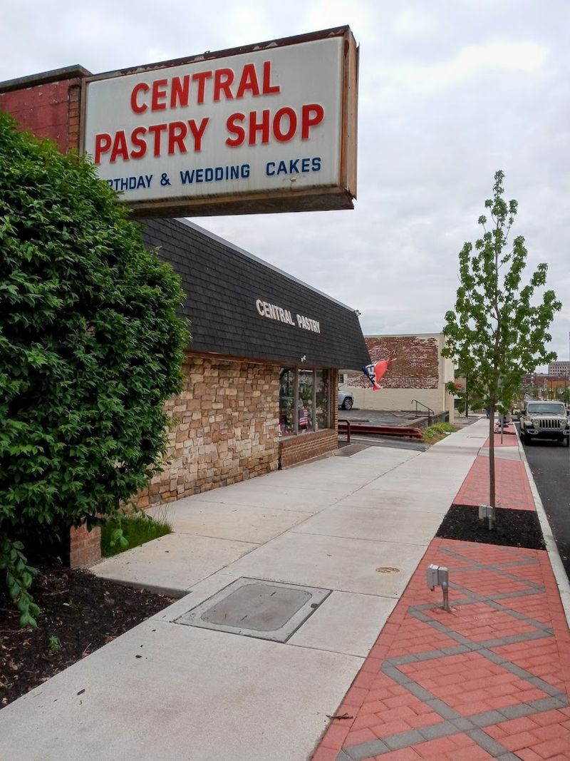 Central Pastry Shop, Middletown