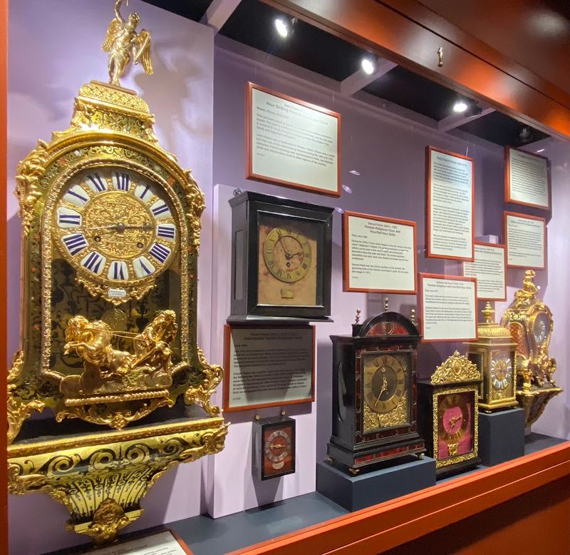 Halim Time and Glass Museum, Evanston