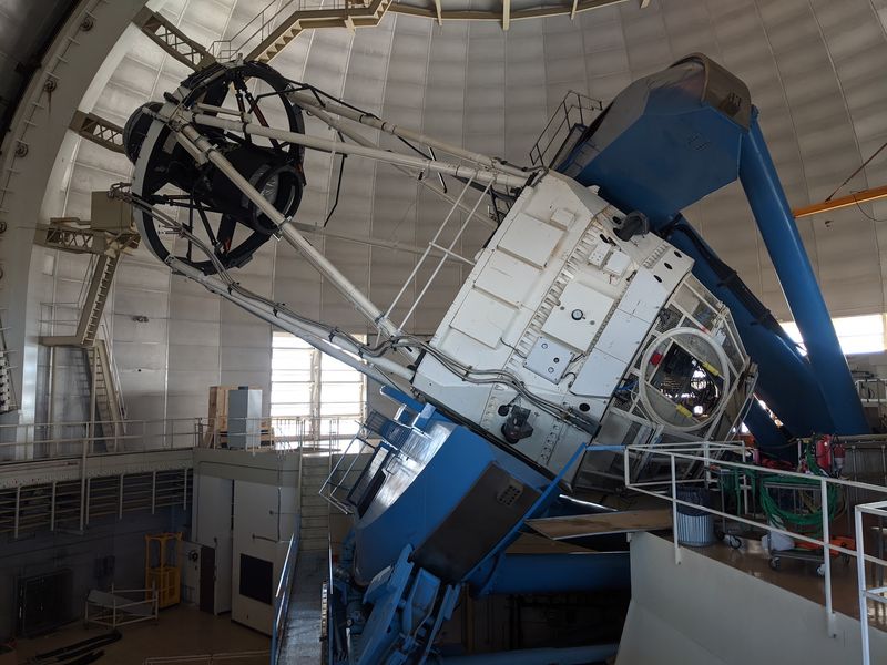 Daytime Tours Among Giant Research Telescopes