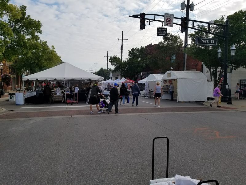 Grove City Town Center Food Truck Festival and Shop Hop, Grove City