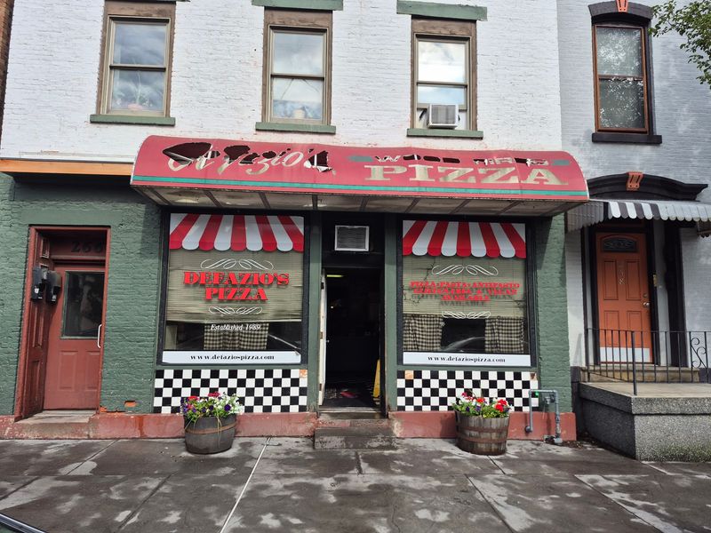 DeFazio's Pizzeria DeFazio's Pizzeria