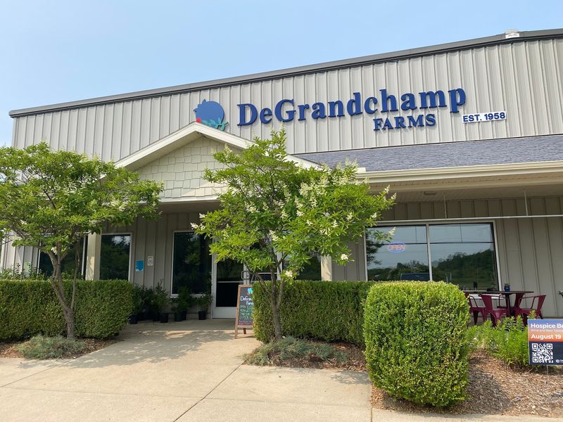 DeGrandchamp Farms DeGrandchamp Farms