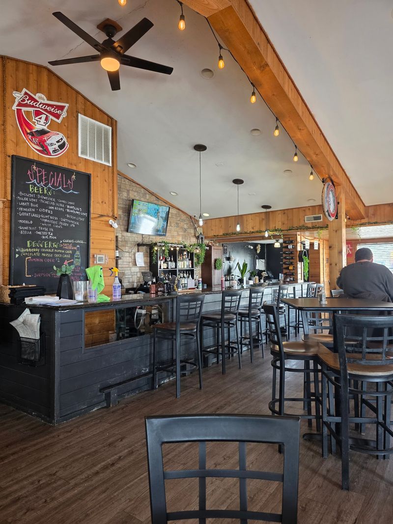 DeMore's Offshore Bar & Grill, Sandusky
