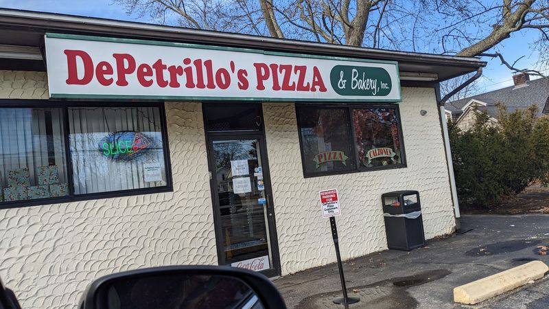 DePetrillo's Pizza & Bakery - Warwick