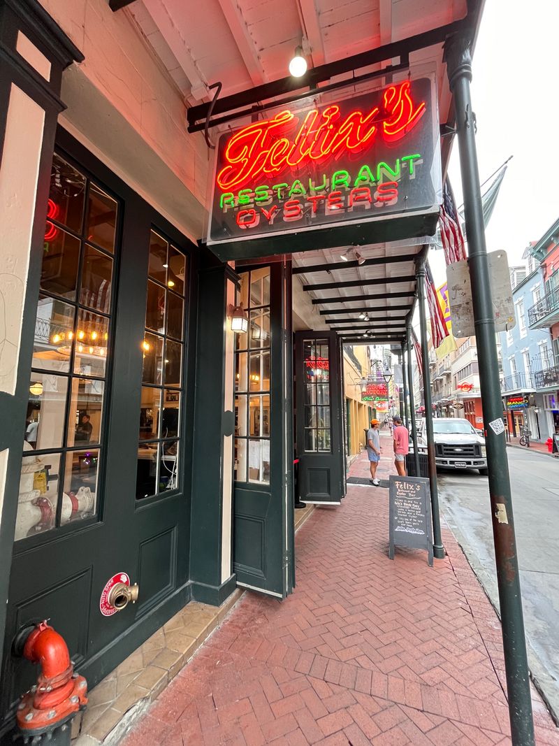 Felix's Restaurant & Oyster Bar – 739 Iberville St, New Orleans, LA 70130