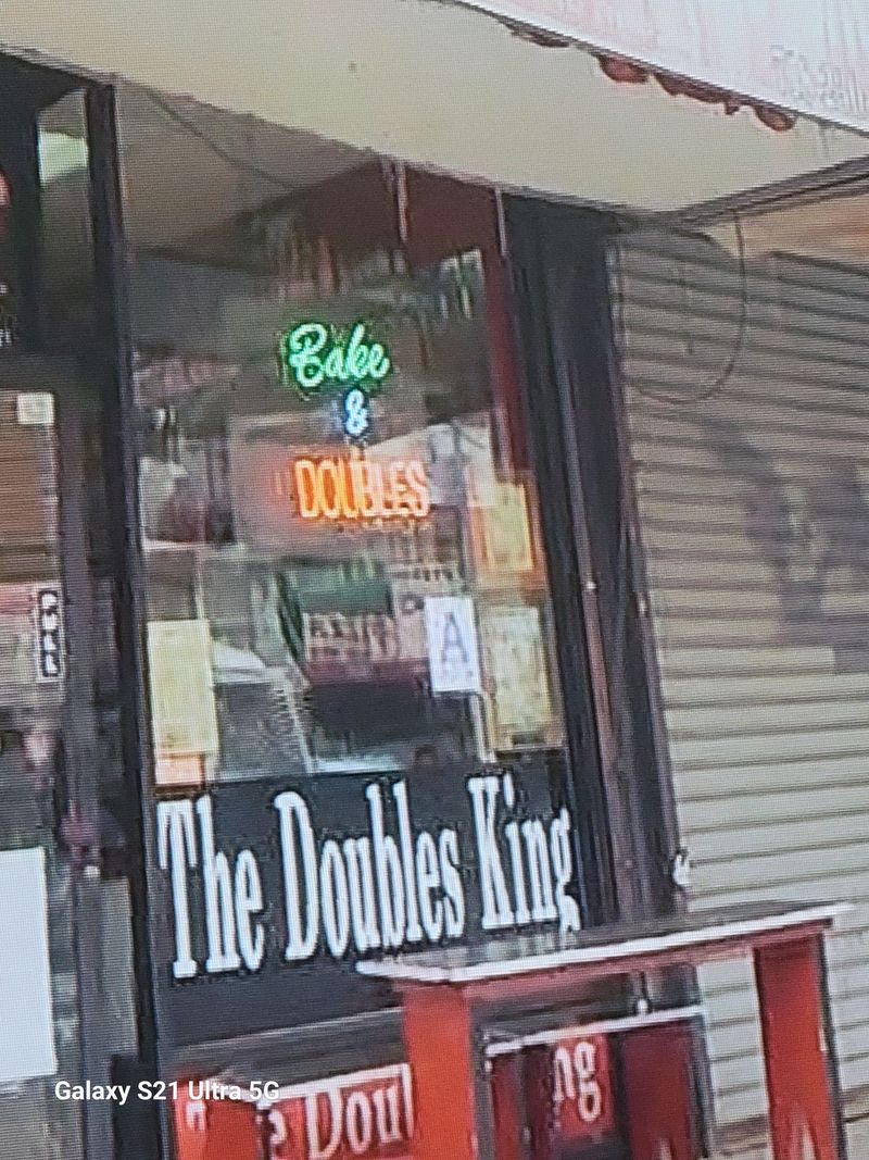 What To Order: Doubles, Roti, And Classic Sides