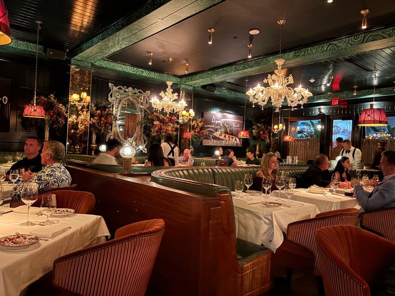 Decor That Feels Like Old New York