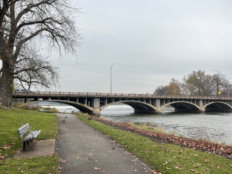 A Scenic Fox River Location