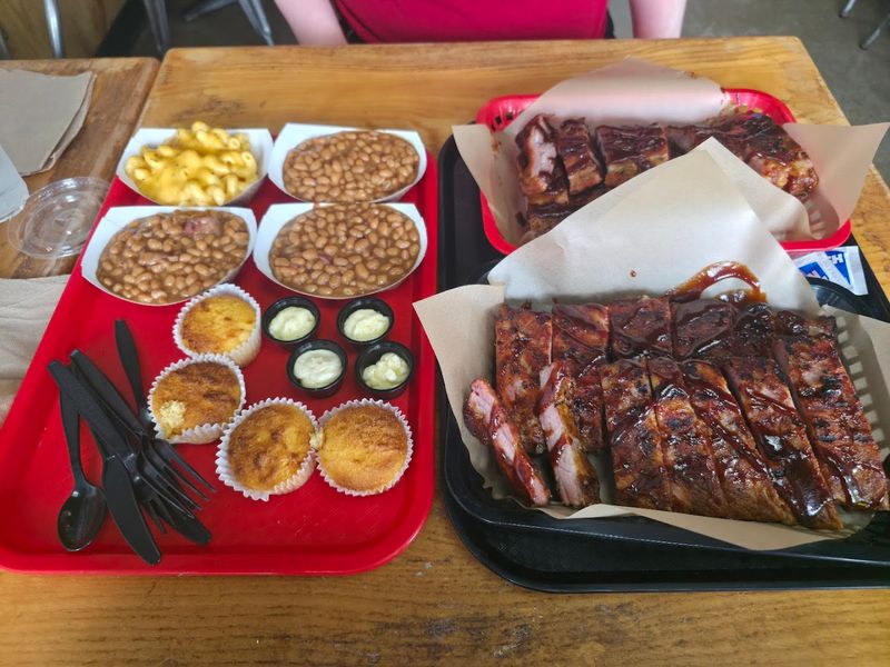 Deet's BBQ, Maumee Deet's BBQ, Maumee