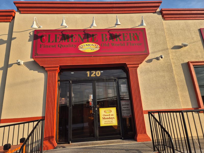 Clemente Bakery