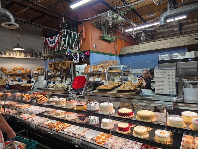 Bakery, Pastries, And Cakes