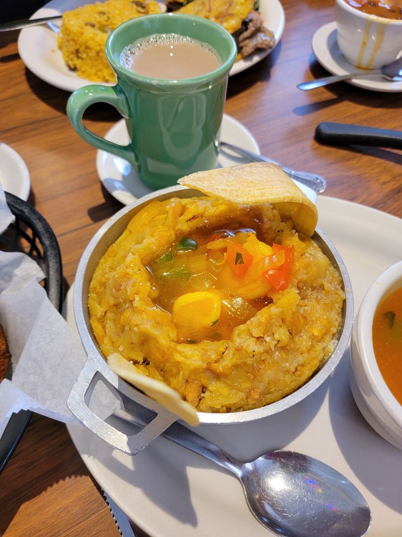 Delicia Tropical Cafe, Elgin, IL