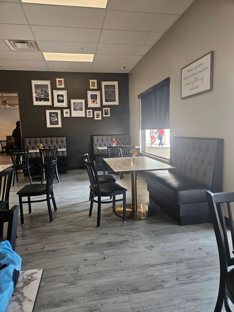 Delicious Temptations, Little Rock