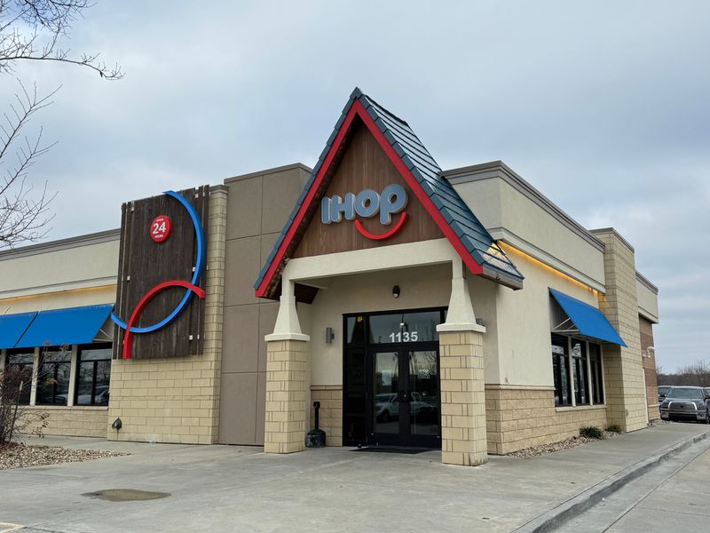 IHOP — 1135 NE Coronado Dr, Blue Springs