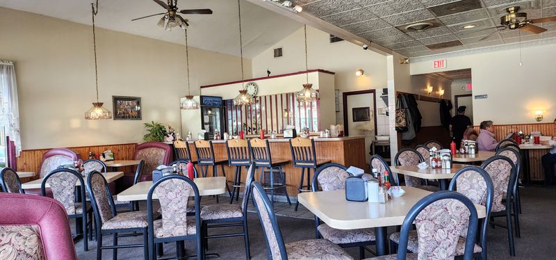 Falls Family Restaurant – Olmsted Falls