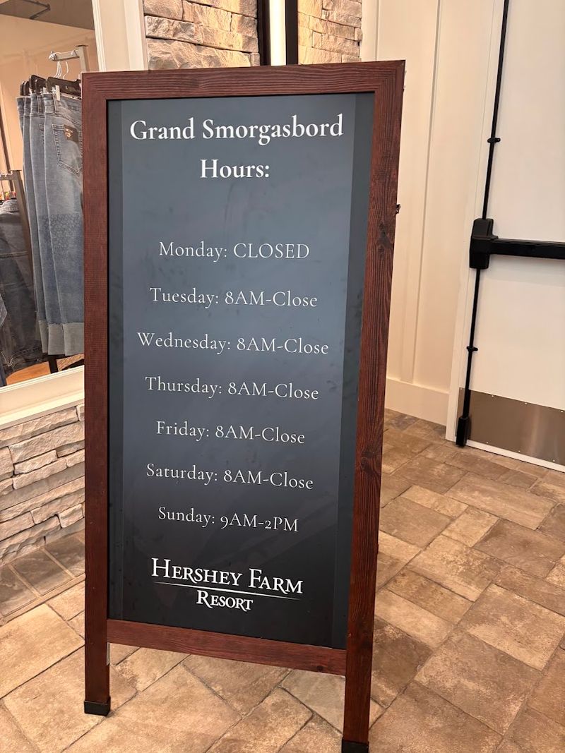 Operating Hours Reward the Early Birds and the Weekend Crowd