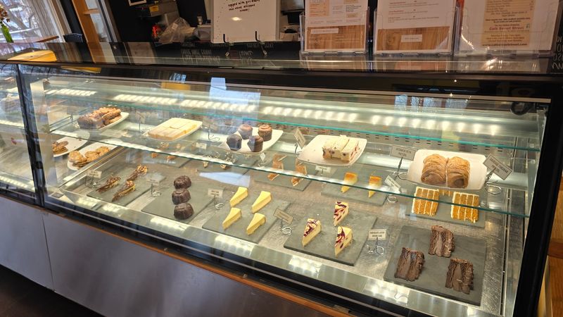 The Cinnamon Streusel That People Cannot Stop Mentioning