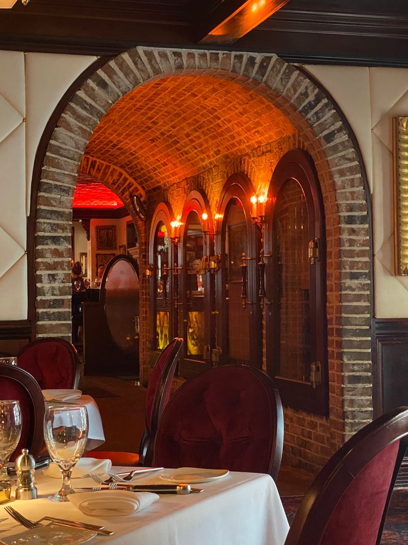 Atmosphere and Ambiance