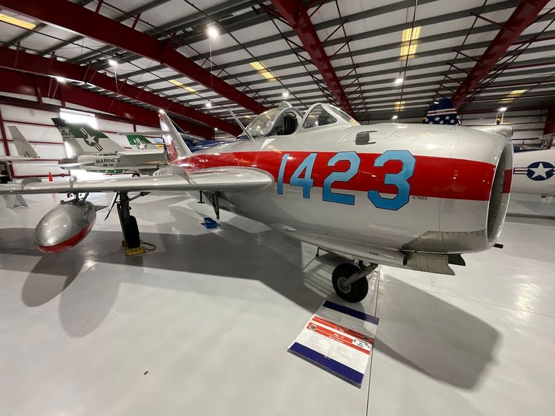 Detailed Model Replicas And Memorabilia Collections