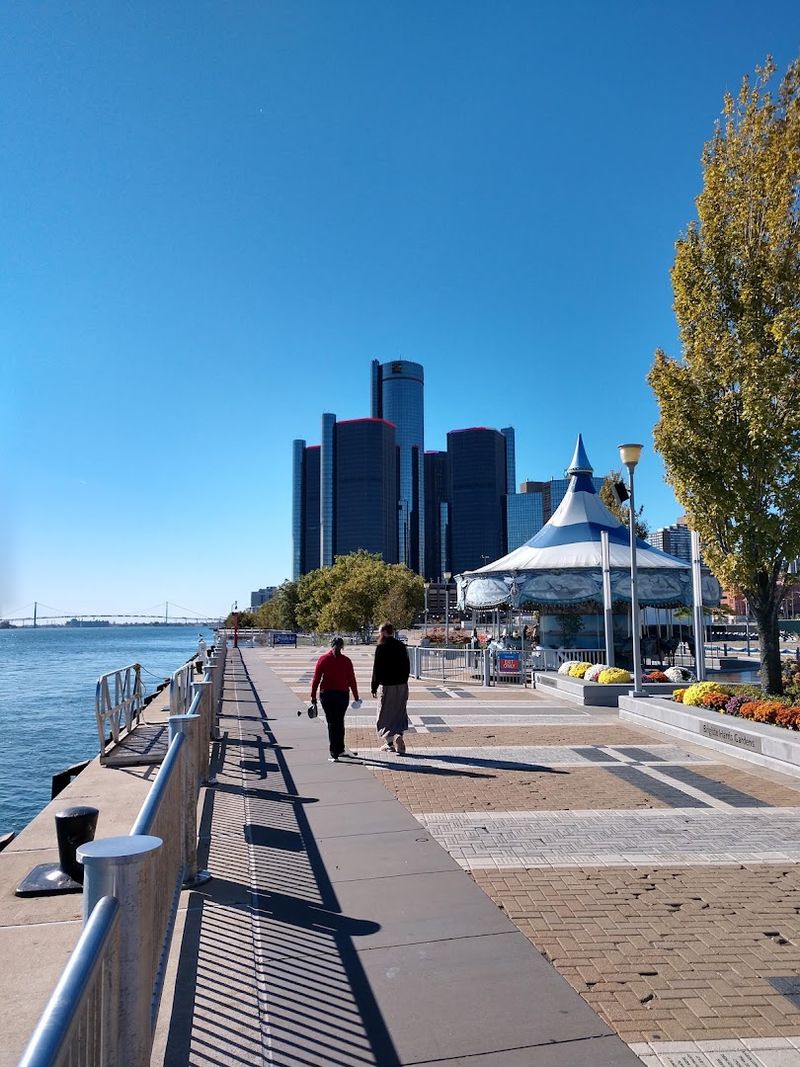 Detroit International RiverWalk