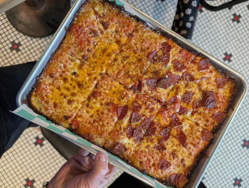 Detroit Meets New Haven In Every Single Slice