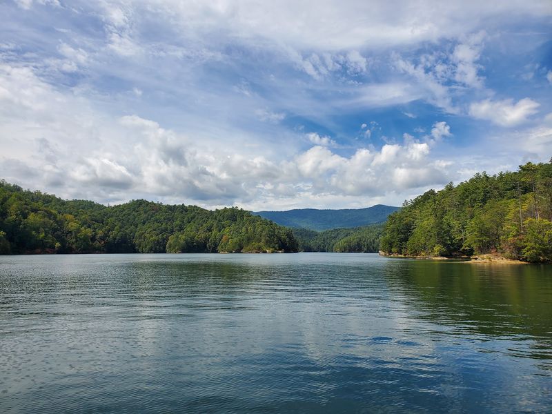Devils Fork State Park - Lake Jocassee Cabins/Villas, Salem