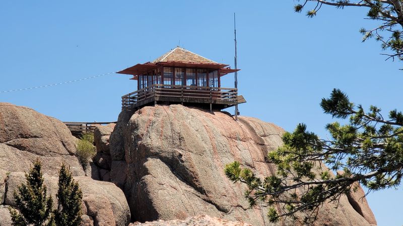 Devil's Head Lookout, Sedalia