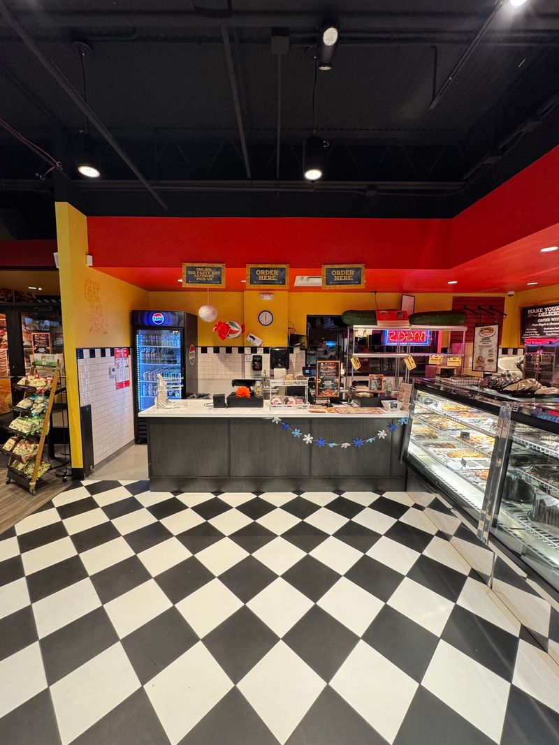 Schmaltz Delicatessen - Lisle