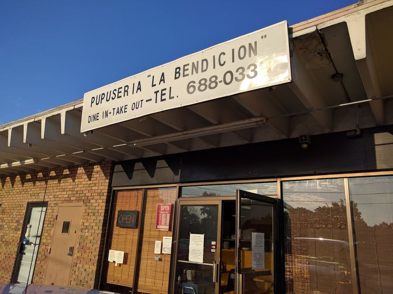 Pupuseria La Bendicion, Cleveland