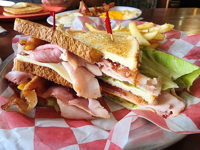 Lollie's Cafe - Sparta