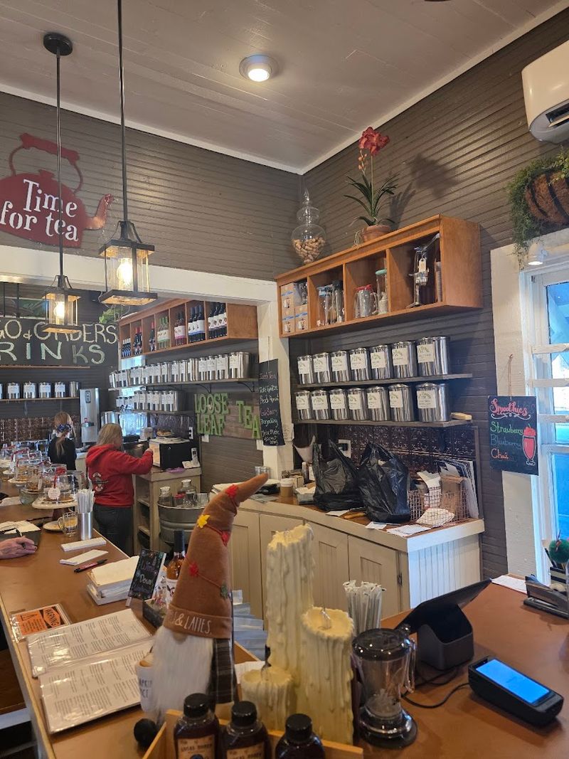 Tea House 650 Cafe