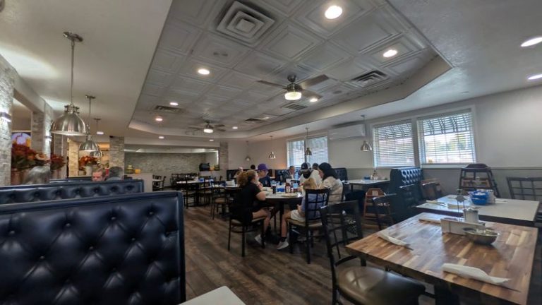 11 Great Restaurants In Decatur, Illinois That Make The Trip Worth It