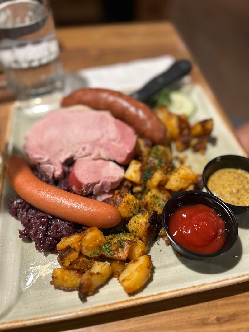Dietary Options And Menu Flexibility That Welcome Everyone