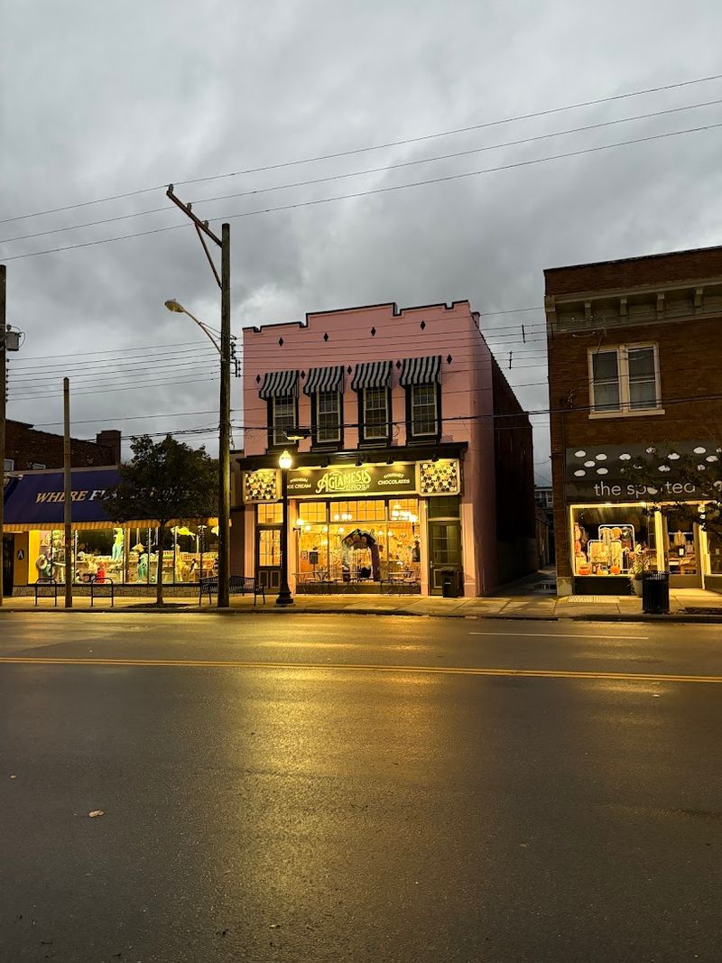 Aglamesis Brothers, Cincinnati