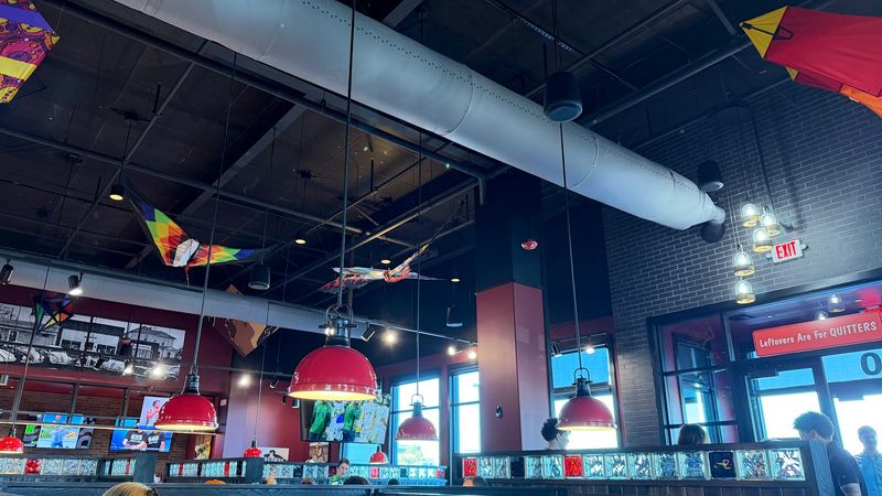 Hideaway Pizza, Rogers