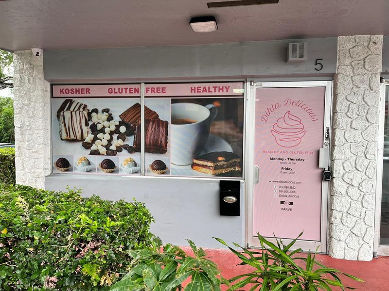 Dikla Delicious Gluten-Free Kosher Bakery, Hollywood