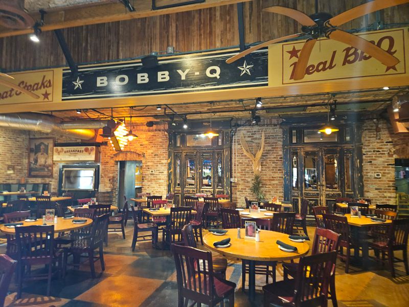 Bobby-Q BBQ Restaurant & Steakhouse — Phoenix