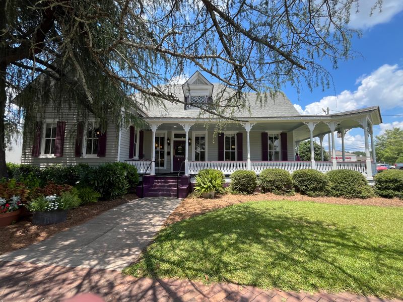 The Swanson's Historic House Dining