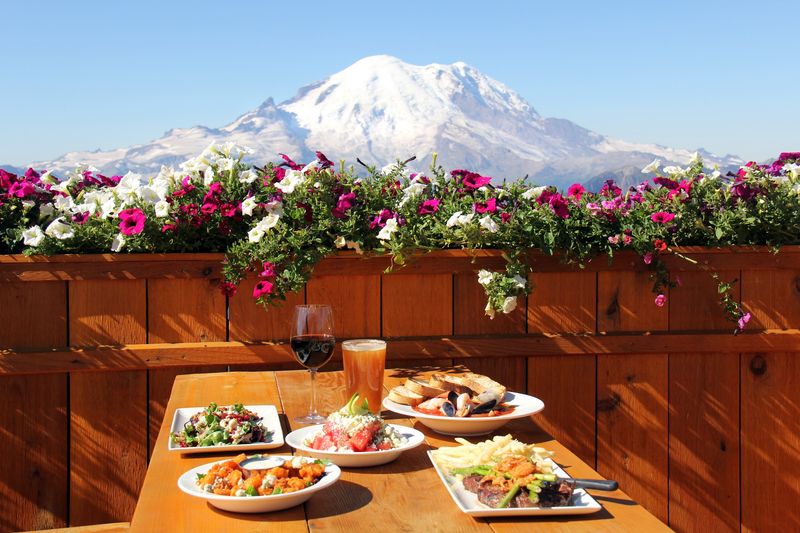 Dining At Washington's Highest Restaurant Dining At Washington's Highest Restaurant