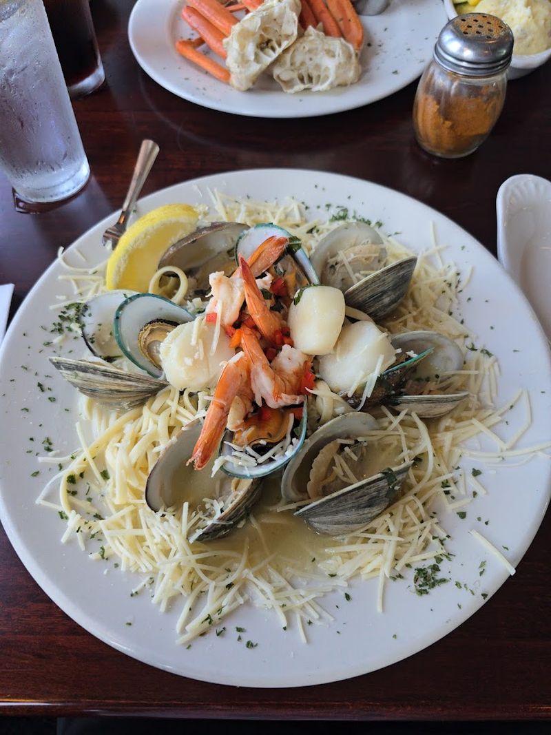 Dinky's Waterfront Restaurant In Hatteras Village