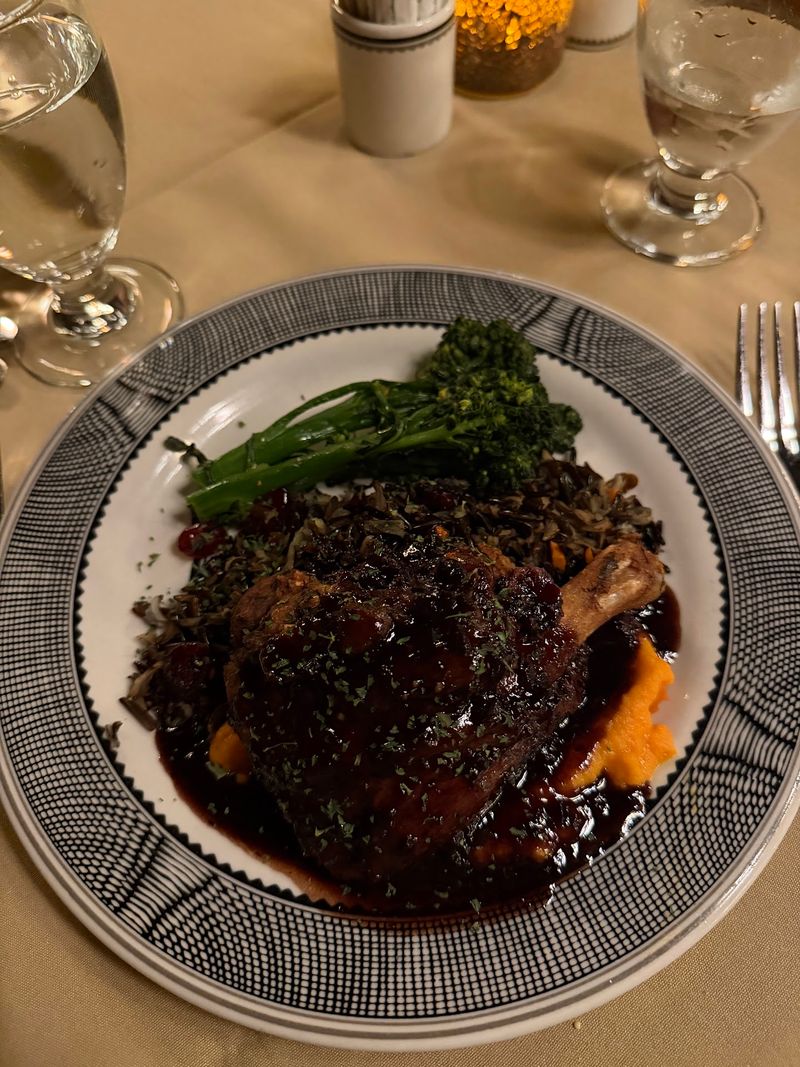 Dinner Dishes That Draw a Crowd