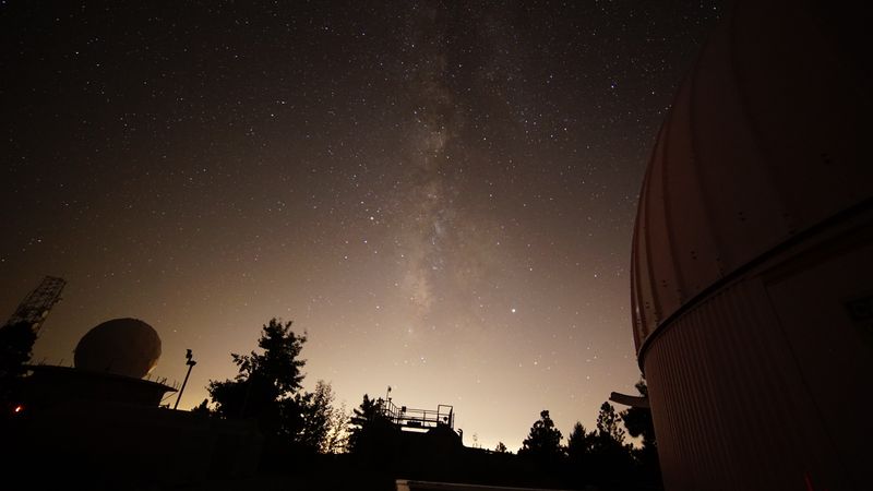 Dinner, Warm Rooms, and Mountaintop Comforts Dinner, Warm Rooms, and Mountaintop Comforts