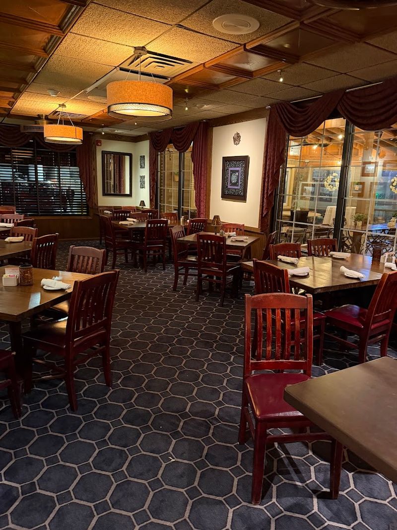 Dinner With A Ghost Story