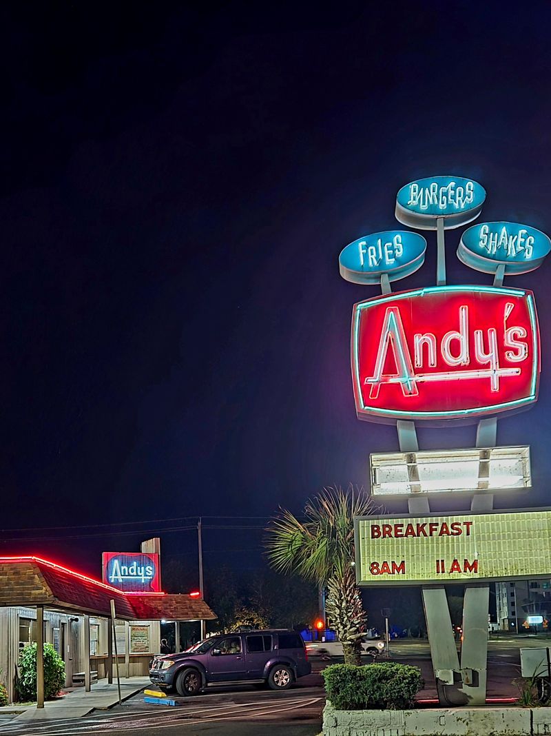 Virgilio's Italian Bakery & Deli — Gloucester