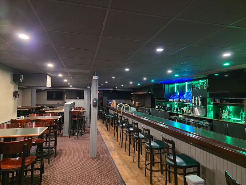 The Bull Restaurant & Tavern