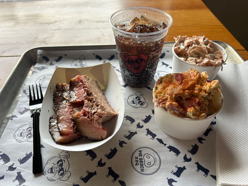 Pig Beach BBQ – Queens