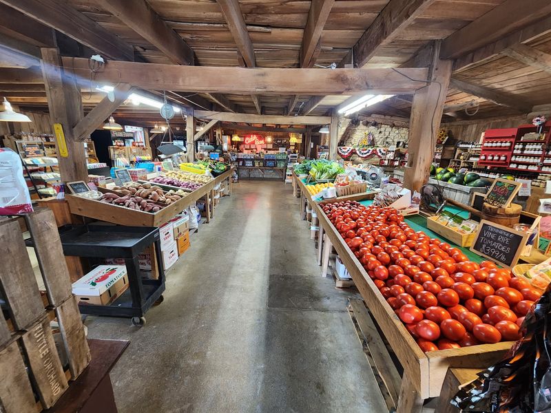 Discover Seasonal Delights And Photo Ops