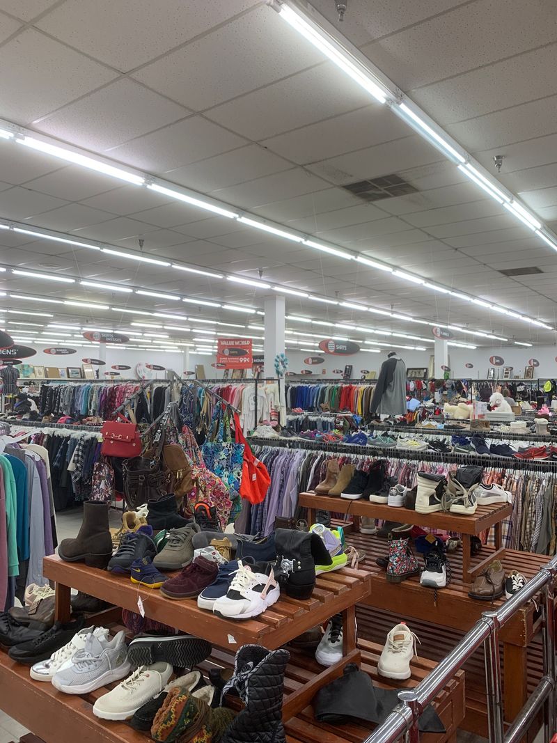 Clothing Racks That Never End