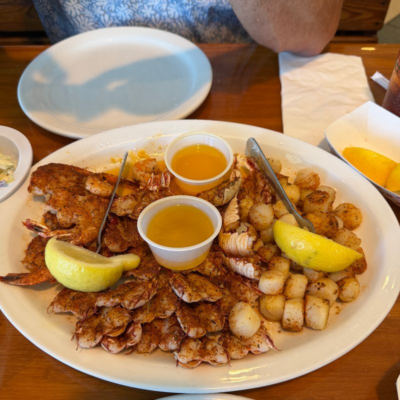 Dixie Crossroads: Rock Shrimp That Launch Taste Buds Dixie Crossroads: Rock Shrimp That Launch Taste Buds